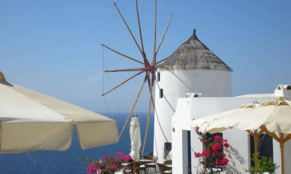 Τουρισμός για Όλους: Αυξάνεται η επιδότηση – Τι ποσό θα λάβουν οι δικαιούχοι